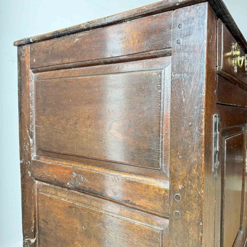 EARLY 18TH CENTURY OAK ANTIQUE DRESSER - ADDITIONAL PHOTO 21