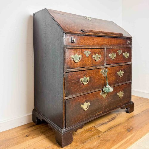 17TH CENTURY VERNACULAR OAK BUREAU - ADDITIONAL PHOTO 2