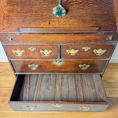 17TH CENTURY VERNACULAR OAK BUREAU - ADDITIONAL PHOTO 15