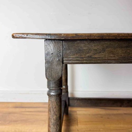 ANTIQUE OAK LOW SIDE TABLE - ADDITIONAL PHOTO 7