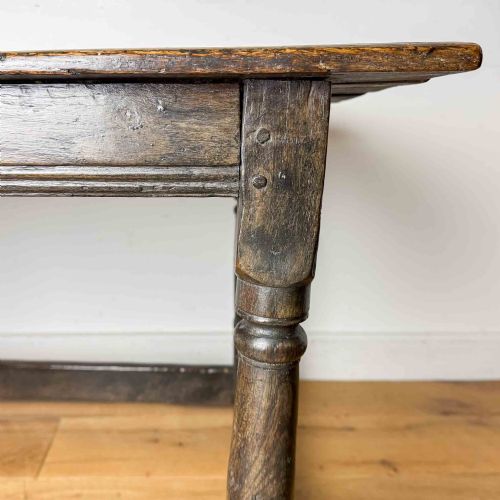 ANTIQUE OAK LOW SIDE TABLE - ADDITIONAL PHOTO 8