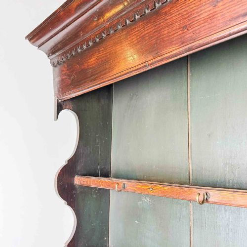 GEORGIAN ELM AND OAK DRESSER - ADDITIONAL PHOTO 9