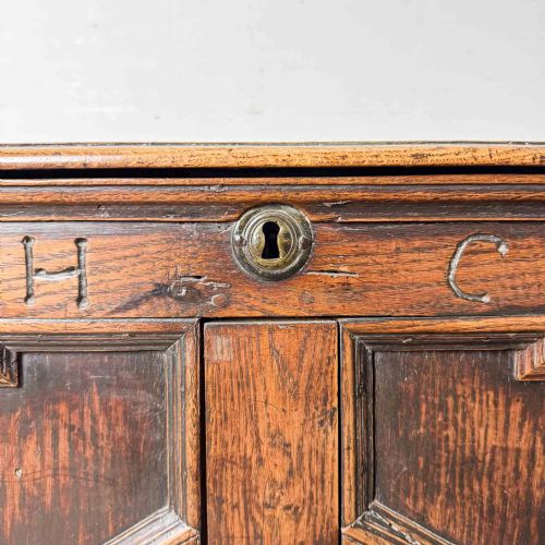 ANTIQUE OAK COFFER WITH GEOMETRIC PANELLED FRONT - ADDITIONAL PHOTO 14