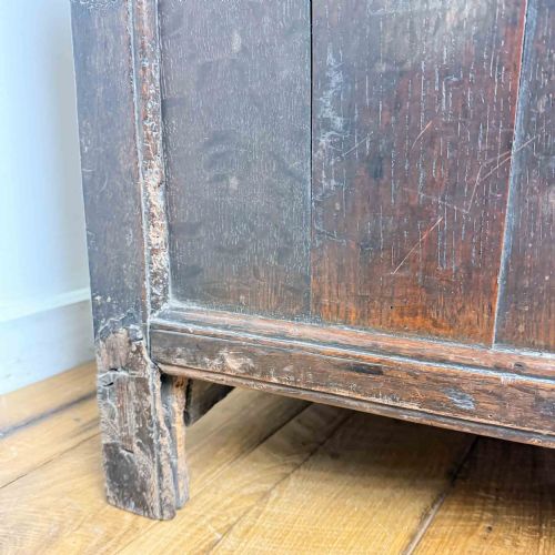 ANTIQUE OAK COFFER WITH GEOMETRIC PANELLED FRONT - ADDITIONAL PHOTO 16