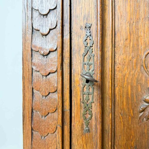 ANTIQUE FRENCH CARVED OAK CUPBOARD - ADDITIONAL PHOTO 14