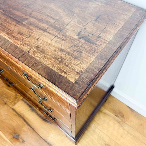SMALL GEORGIAN MAHOGANY CHEST OF DRAWERS - ADDITIONAL PHOTO 19