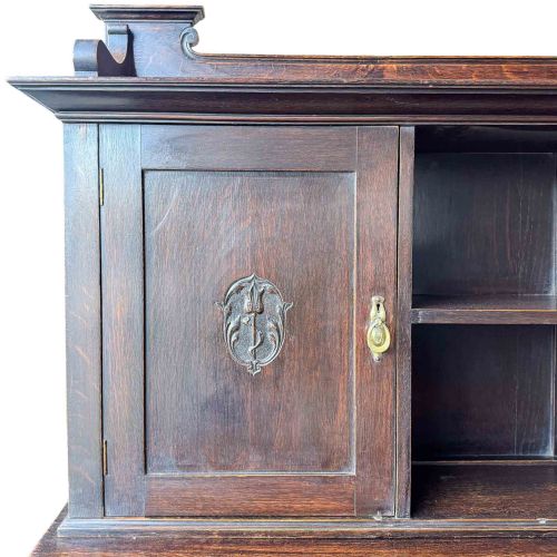 ARTS AND CRAFTS OAK DRESSER - ADDITIONAL PHOTO 2