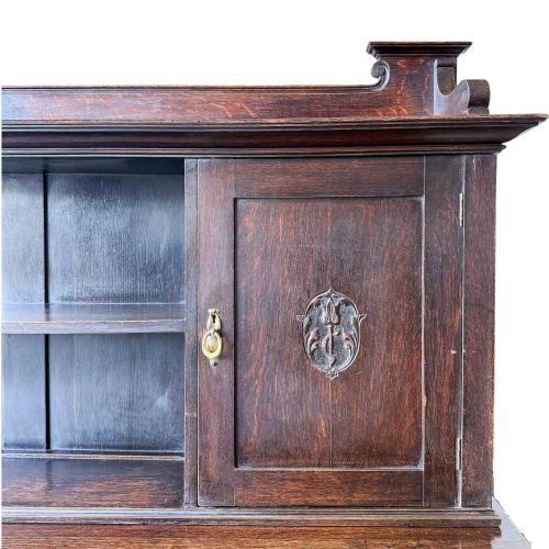 ARTS AND CRAFTS OAK DRESSER - ADDITIONAL PHOTO 3