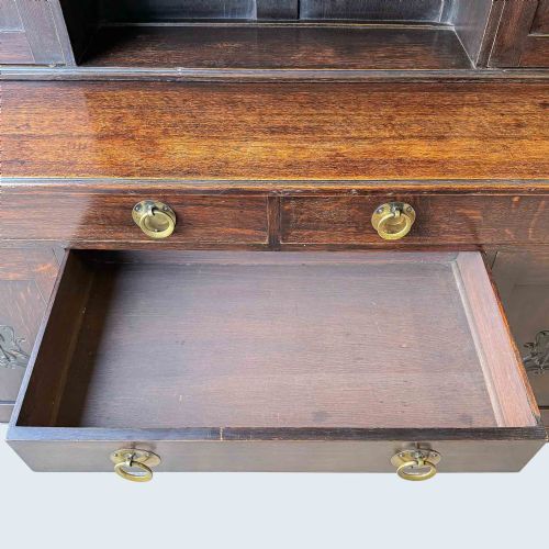 ARTS AND CRAFTS OAK DRESSER - ADDITIONAL PHOTO 4
