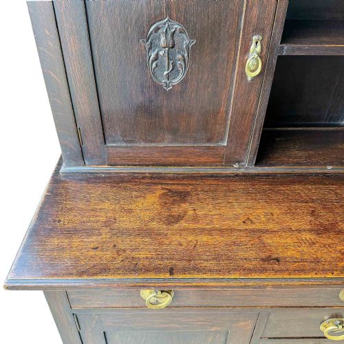 ARTS AND CRAFTS OAK DRESSER - ADDITIONAL PHOTO 8