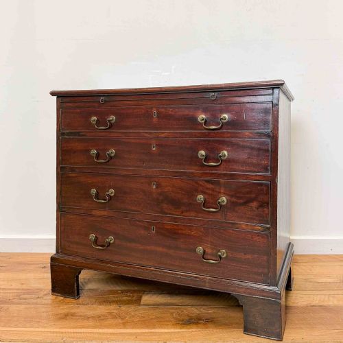 GEORGIAN MAHOGANY BACHELORS CHEST OF DRAWERS - ADDITIONAL PHOTO 14
