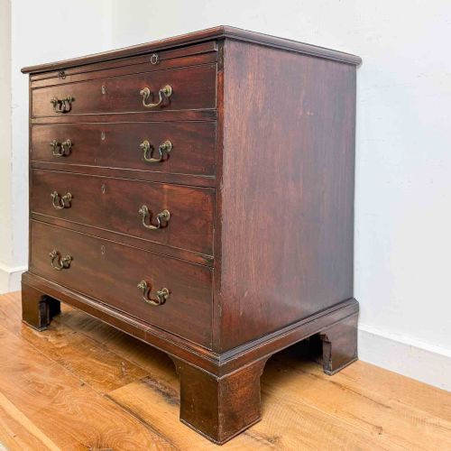 GEORGIAN MAHOGANY BACHELORS CHEST OF DRAWERS - ADDITIONAL PHOTO 15