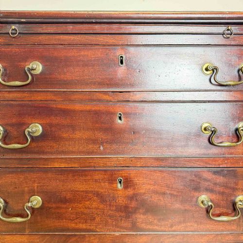 GEORGIAN MAHOGANY BACHELORS CHEST OF DRAWERS - ADDITIONAL PHOTO 20