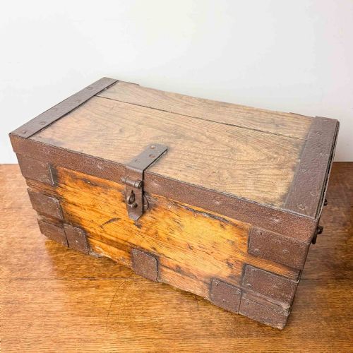 ANTIQUE ELM AND PINE IRON BOUND STRONGBOX - ADDITIONAL PHOTO 1