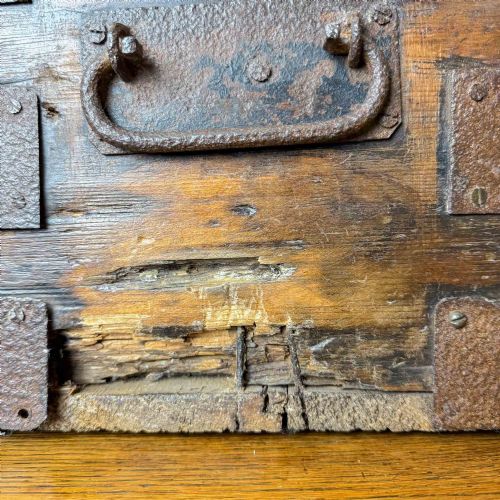 ANTIQUE ELM AND PINE IRON BOUND STRONGBOX - ADDITIONAL PHOTO 5