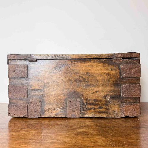 ANTIQUE ELM AND PINE IRON BOUND STRONGBOX - ADDITIONAL PHOTO 7