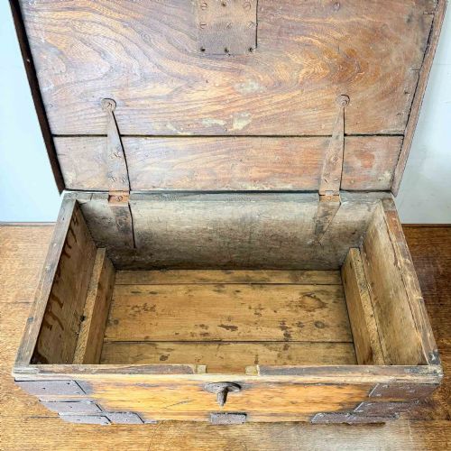 ANTIQUE ELM AND PINE IRON BOUND STRONGBOX - ADDITIONAL PHOTO 13