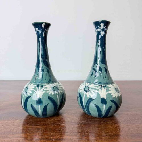 PAIR OF TG GREEN 'IVANHOE' ART NOUVEAU VASES - ADDITIONAL PHOTO 3