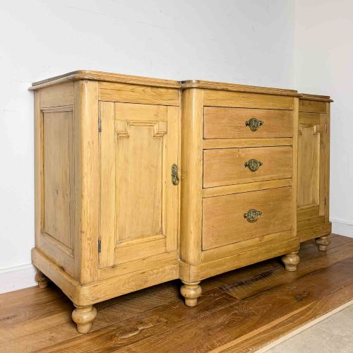 ANTIQUE PINE BREAKFRONT SIDEBOARD - ADDITIONAL PHOTO 1