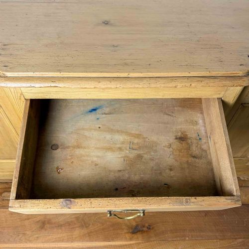 ANTIQUE PINE BREAKFRONT SIDEBOARD - ADDITIONAL PHOTO 7