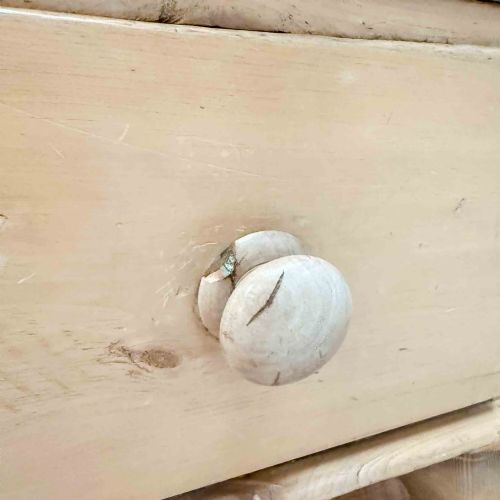 ANTIQUE PINE CHEST OF DRAWERS WITH ROUNDED CORNERS - ADDITIONAL PHOTO 10