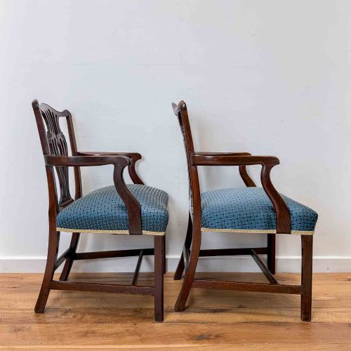 PAIR OF CHIPPENDALE STYLE MAHOGANY ARMCHAIRS - ADDITIONAL PHOTO 2
