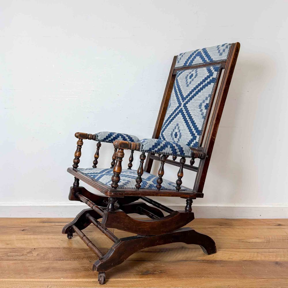 Vintage American Style Rocking Chair