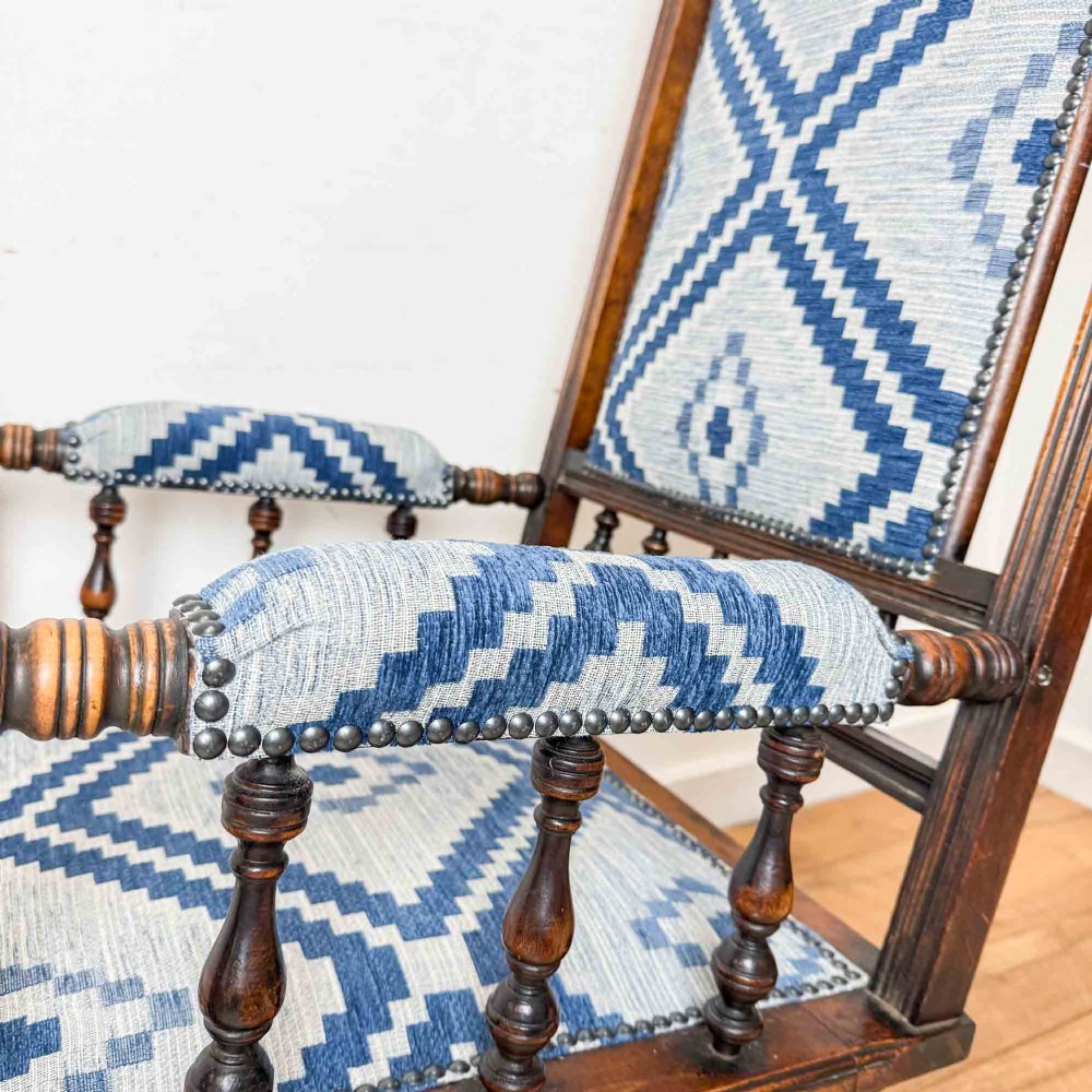 Vintage American Style Rocking Chair View VIII