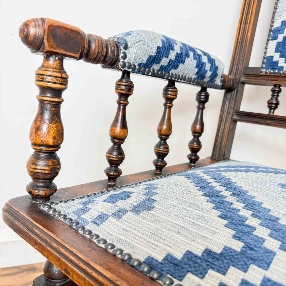Vintage American Style Rocking Chair View X