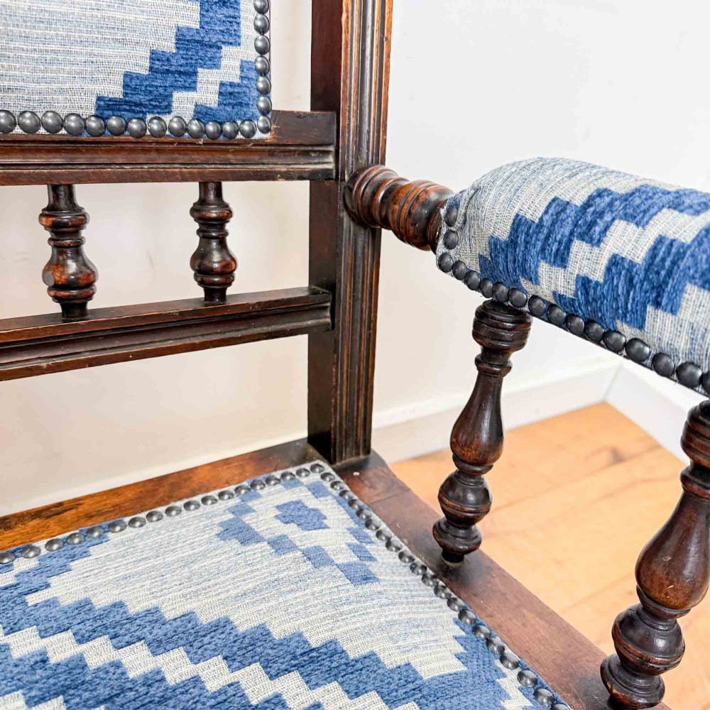 Vintage American Style Rocking Chair View XV