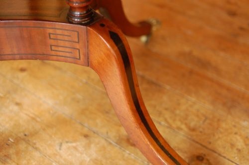 REGENCY SOFA TABLE - ADDITIONAL PHOTO 3