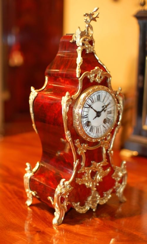 FRENCH ORMOLU RED SHELL MANTEL CLOCK - ADDITIONAL PHOTO 4