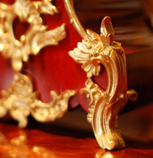 FRENCH ORMOLU RED SHELL MANTEL CLOCK - ADDITIONAL PHOTO 7