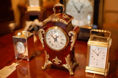maple co ltd ormolu red shell mantel clock - CATEGORY: ANTIQUE CLOCKS - DATED 1910