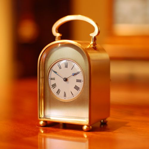 hump back carriage clock - CATEGORY: ANTIQUE CLOCKS - DATED 1910