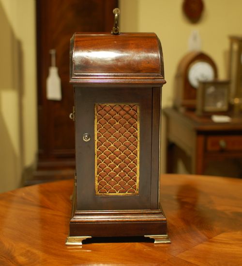 CLASSIC VERGE BRACKET CLOCK BY BARRAUD - ADDITIONAL PHOTO 3
