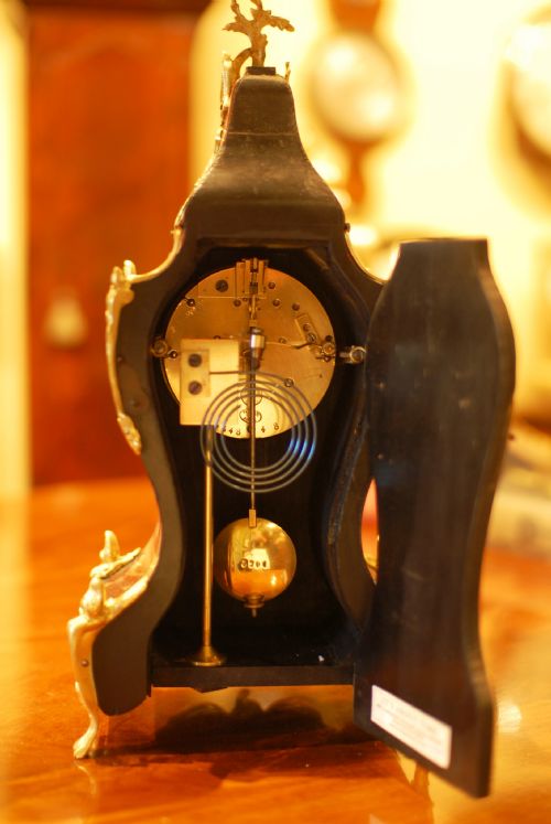 HARRODS LTD FRENCH 'LOUIS' MANTEL CLOCK - ADDITIONAL PHOTO 4