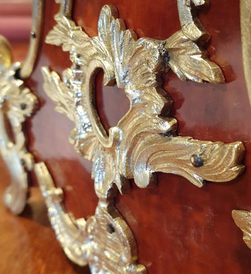 HARRODS LTD FRENCH 'LOUIS' MANTEL CLOCK - ADDITIONAL PHOTO 5