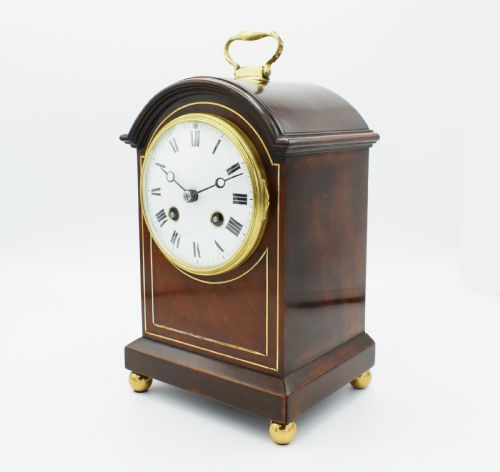 small and attractive french mantel clock - CATEGORY: ANTIQUE CLOCKS - DATED 1910