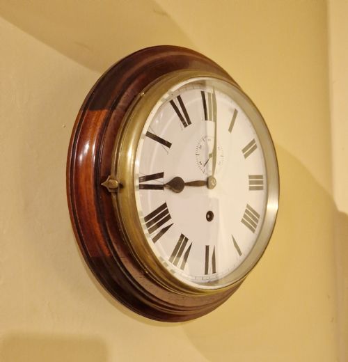 SMALL WALL CLOCK - ADDITIONAL PHOTO 1