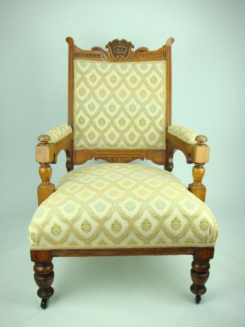 Antique Edwardian Walnut Gentlemans Armchair