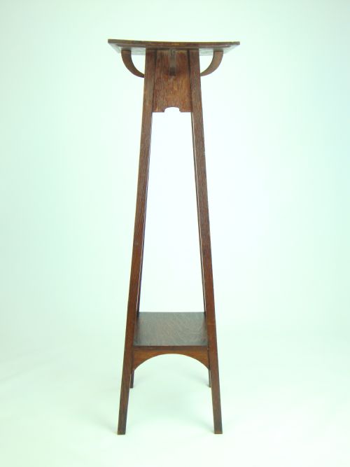 fig 1. Arts and Crafts Oak Plant Stand