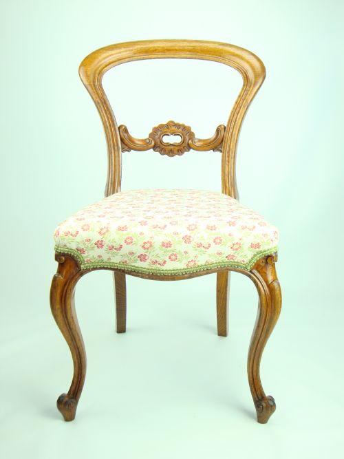 Antique Victorian Oak Balloon Back Chair