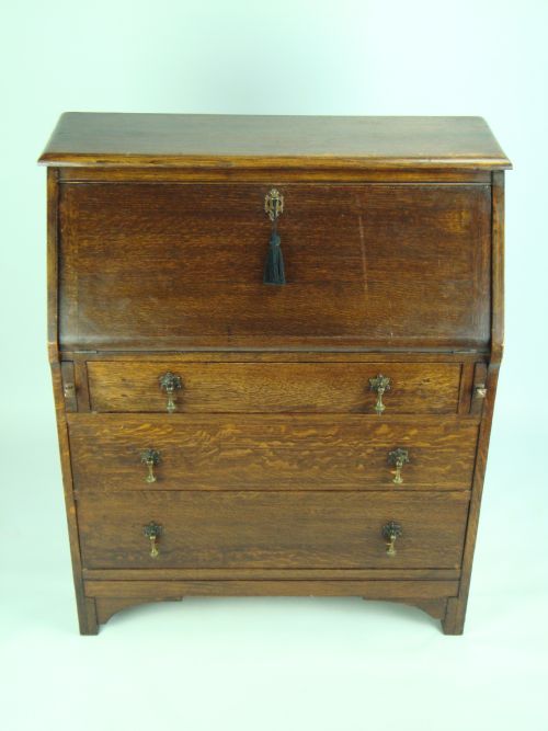 Small Vintage Oak Hall Bureau
