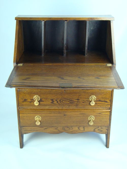 fig 1. Vintage Oak Hall Bureau