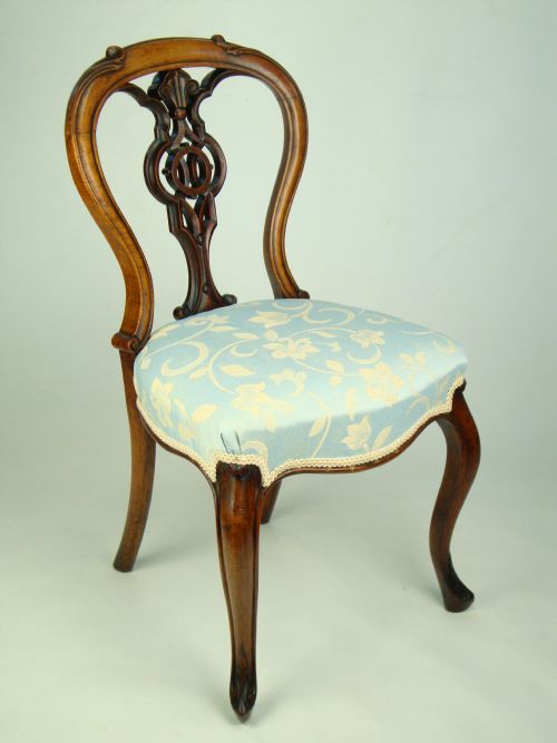 fig 1. Antique Victorian Balloon Back Walnut Chair