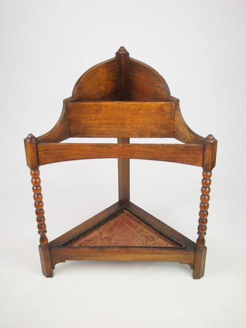 fig 1. Bobbin Turned Oak Corner Stick Stand