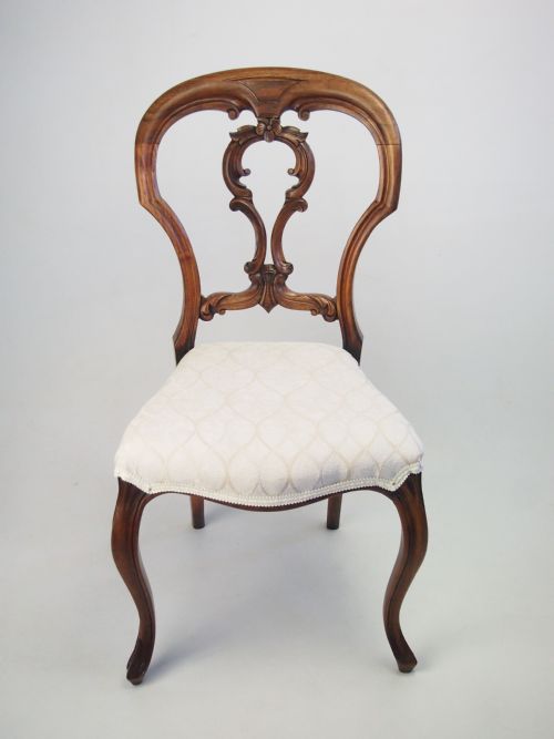 Antique Victorian Rosewood Balloon Back Chair