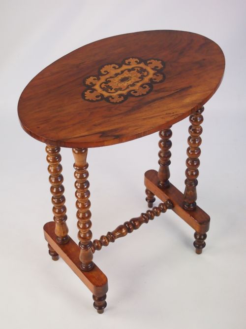 Small Antique Victorian Walnut Occasional Table / Lamp Table