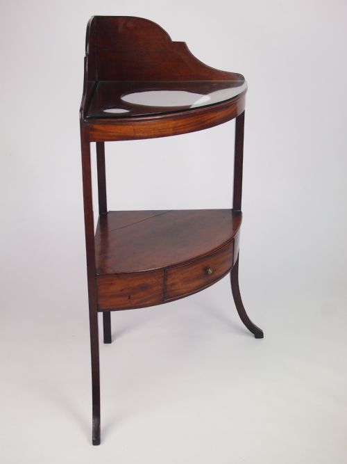 fig 2. Antique George III Mahogany Bow Fronted Wash Stand